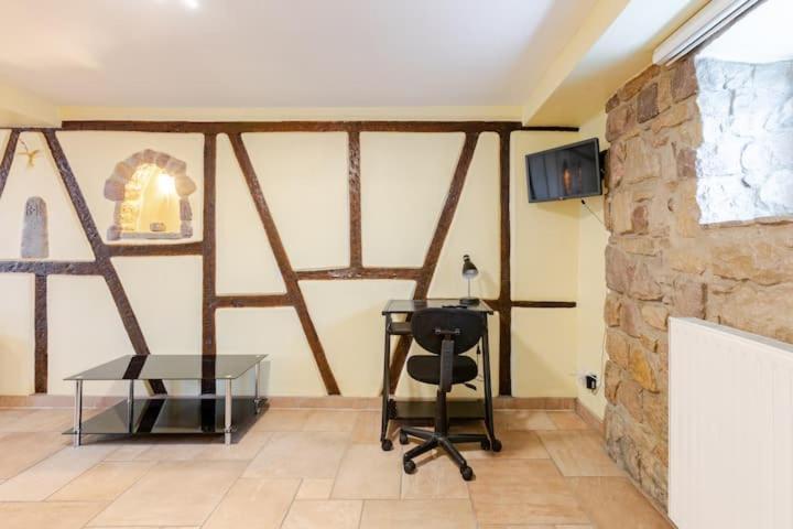 court séjour Houssen Extérieur photo